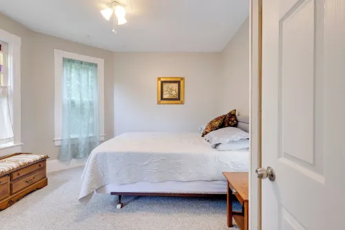 Walk to Main Avenue: Cozy Unit in Warrenton - appartements de vacances