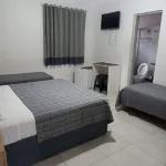 Pousada Parque Suites - Estacionamento e Piscina na Enseada - Park Yeri