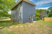 Cozy Casita and Cabana on Lake Marble Falls! - 3-Star