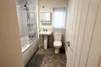 3-Bed House Sleeps 5 Free Parking 브래드퍼드 대학 주변 호텔