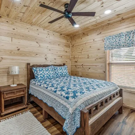 The Blue Iris Cabin on Lake Granbury