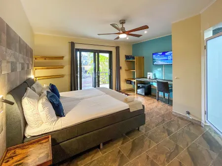 Sonrisa Boutique Hotel - Adults Only