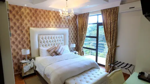 Leonardos Guesthouse - Pensions