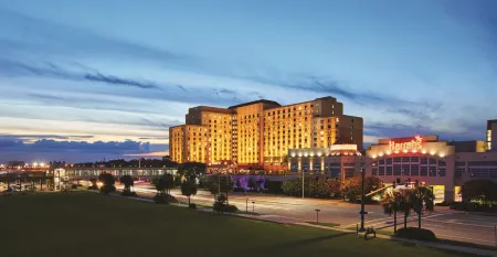Harrah’s Gulf Coast – A Caesars Rewards Destination Отели рядом с достопримечательностью «Biloxi Small Craft Harbor»