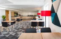 Holiday Inn Express SOUTHAMPTON - WEST by IHG - Morgenmad
