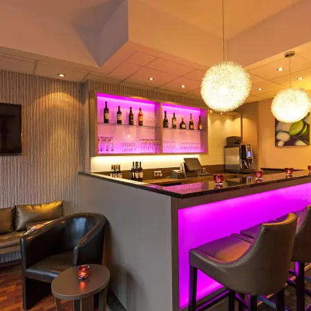 Leonardo Hotel Nürnberg Отели рядом с достопримечательностью «Фонтан Карусель брака»