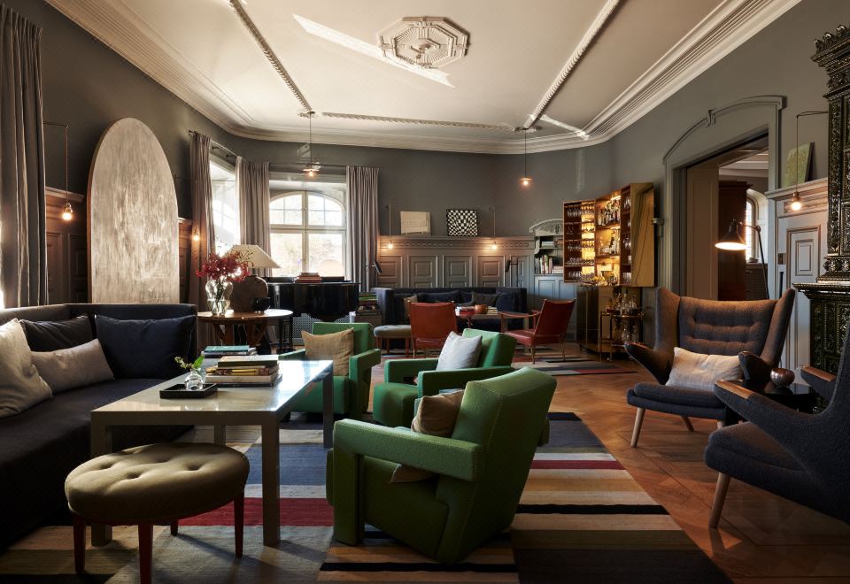 엣 헴 호텔 외관 및 인테리어