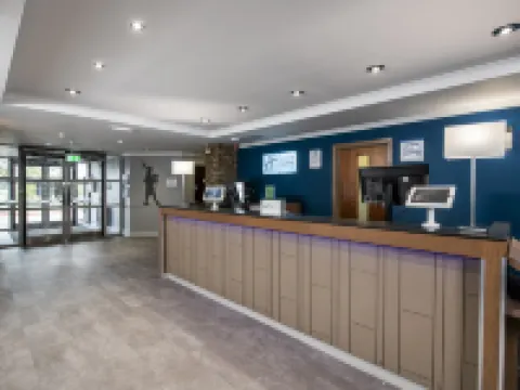 Holiday Inn Express EDINBURGH AIRPORT by IHG Hoteles en Edimburgo