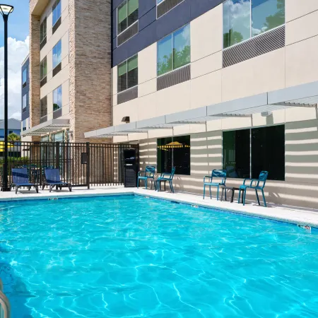 Holiday Inn Express & Suites BRUNSWICK by IHG