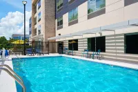 Holiday Inn Express & Suites BRUNSWICK by IHG - Pools