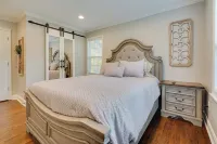 Powell Home w/ Fire Pit - 5 Mi to Columbus Zoo! - 3-Star