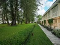 Lone Pine, Penang, a Tribute Portfolio Resort バトゥ・フェリンギのホテル