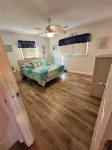 Steps to the Beach Pet friendlyHouse. Pool & hot tub! 3 minute walk to beach!