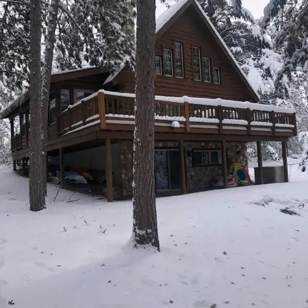 Pioneer Lodge Log Cabin
