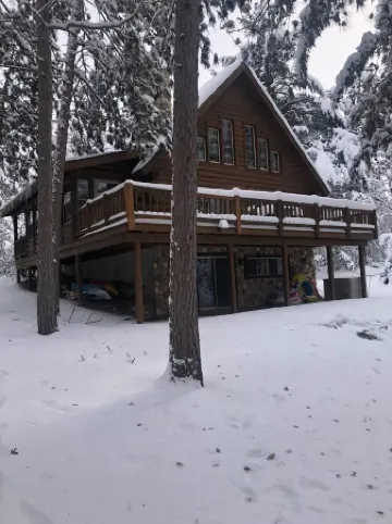 Pioneer Lodge Log Cabin