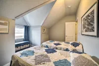 Pittsburgh Vacation Rental in Lawrenceville! - Balcony