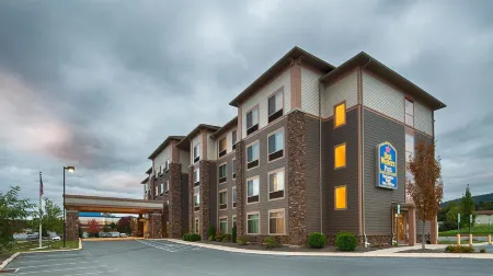 Best Western Plus University Park Inn  Suites