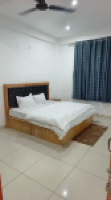 Shesh Besh Guest House & Restaurant