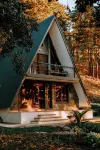 Tiny Pines Glamping Hotel a 