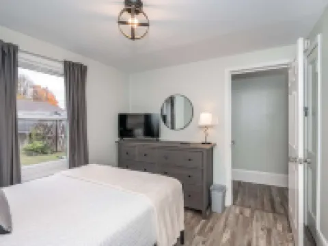 The Washington Cottage 6ppl Hotels in Harrison