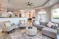 Riverfront Fort Myers Luxury Home w/ Heated Pool! - 4-Sterne
