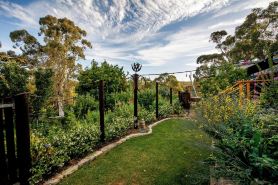 Delphi, Adelaide Hills Garden BnB