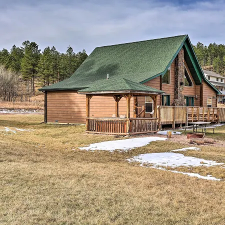 Scenic Hill City Cabin: Hiking & Atv Trail Access