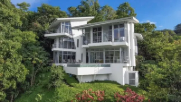 Private Eco-Villa, Prime Central Location, Ocean Views, Wildlife, and Nightlife