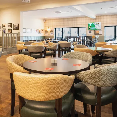 Pairc House Hotel Отели рядом с достопримечательностью «Сайрхолл Милл»