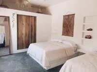 Casa Leone La Punta Hotels in 