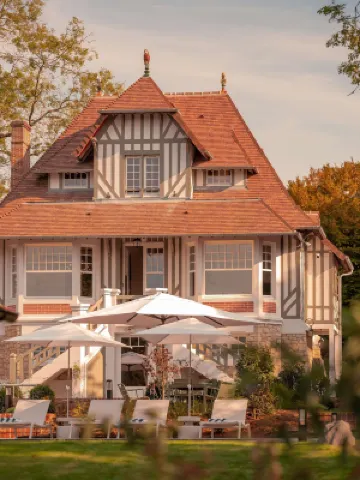 Villa des Reves Luxury in Villers Pool Jacuzzi Padel Court Close to Deauville Hotel a 