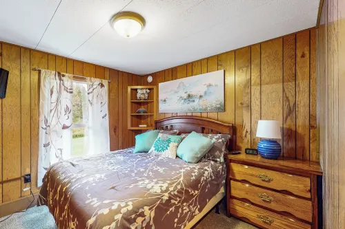 Countryside Couples Retreat! Gateway to Corning - 2-Star