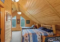 Silver Salmon Lodge