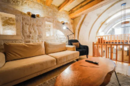 SEDİRLİ Konak Hotel