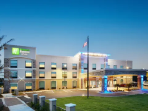 Holiday Inn Express & Suites GULF BREEZE - PENSACOLA AREA by IHG Hotels in Santa Rosa County