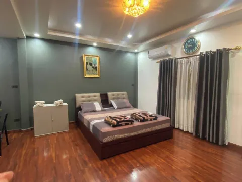 บังกะโล 4 ห้องนอน สำหรับผู้ใช้เก้าอี้รถเข็น ระเบียง