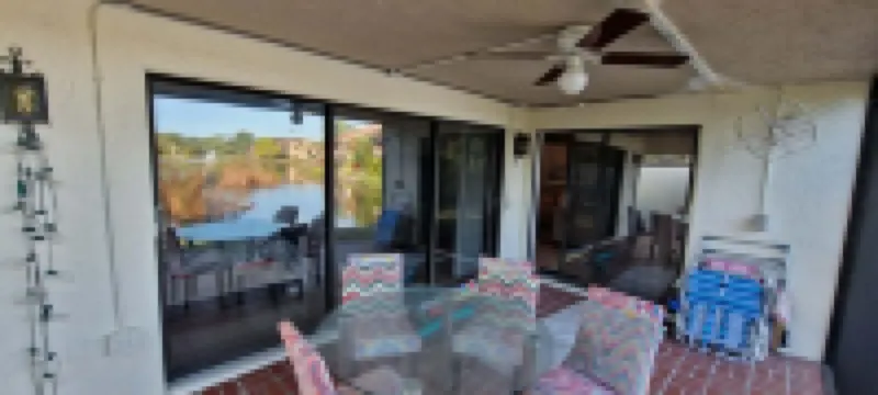 Literally 3 mins from Siesta with its number 1 beaches!!!!Location! Location!