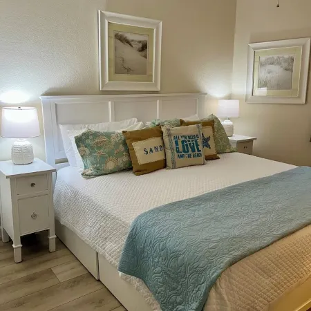 EMERALD SKYE - BEAUTIFUL GULF FRONT CONDO & CLOSE TO EVERYTHING IN ORANGE BEACH!