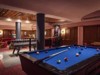 Sunstar Hotel Klosters Hotels near Pischabahn