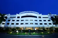 Le Royal Méridien Chennai Hotels near Olympia Tech Park