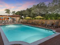 Inn of Naples, Tapestry Collection by Hilton Hoteles en Naples