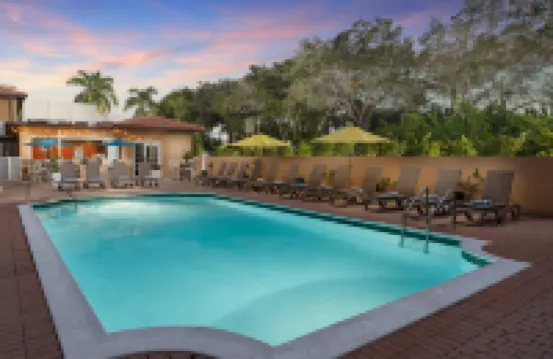 Inn of Naples, Tapestry Collection by Hilton