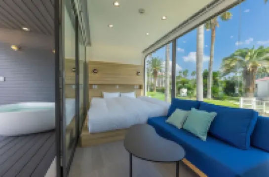 Space Key Point Riviera Zushi Marina