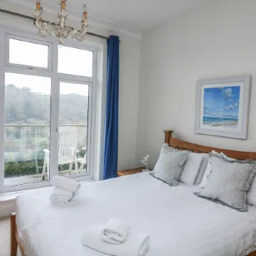 1 Hazeldene