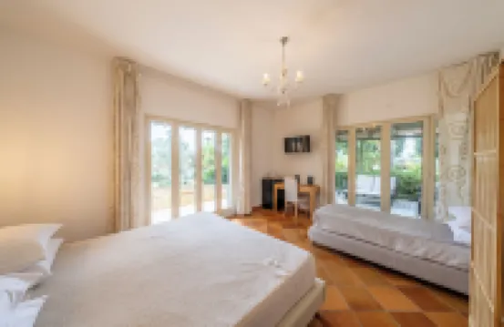 卡羅塔度假村別墅酒店