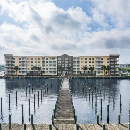 Landing Apartments Near Edison Park Historic District