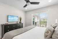 Private Beach Oasis with Pool, Hot Tub, Outdoor TV & Bikes, Near Alys + Rosemary - balcony