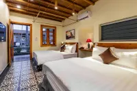 Tam Cốc Banana Bungalow - Bãi đậu xe