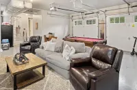 Luxury Suncadia Retreat- Golf Course View, Fire Pit, Pool Table, Family-Friendly