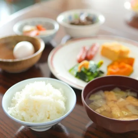 Terminal Art Inn Отели рядом со станцией JR Echigo-Ishiyama Station